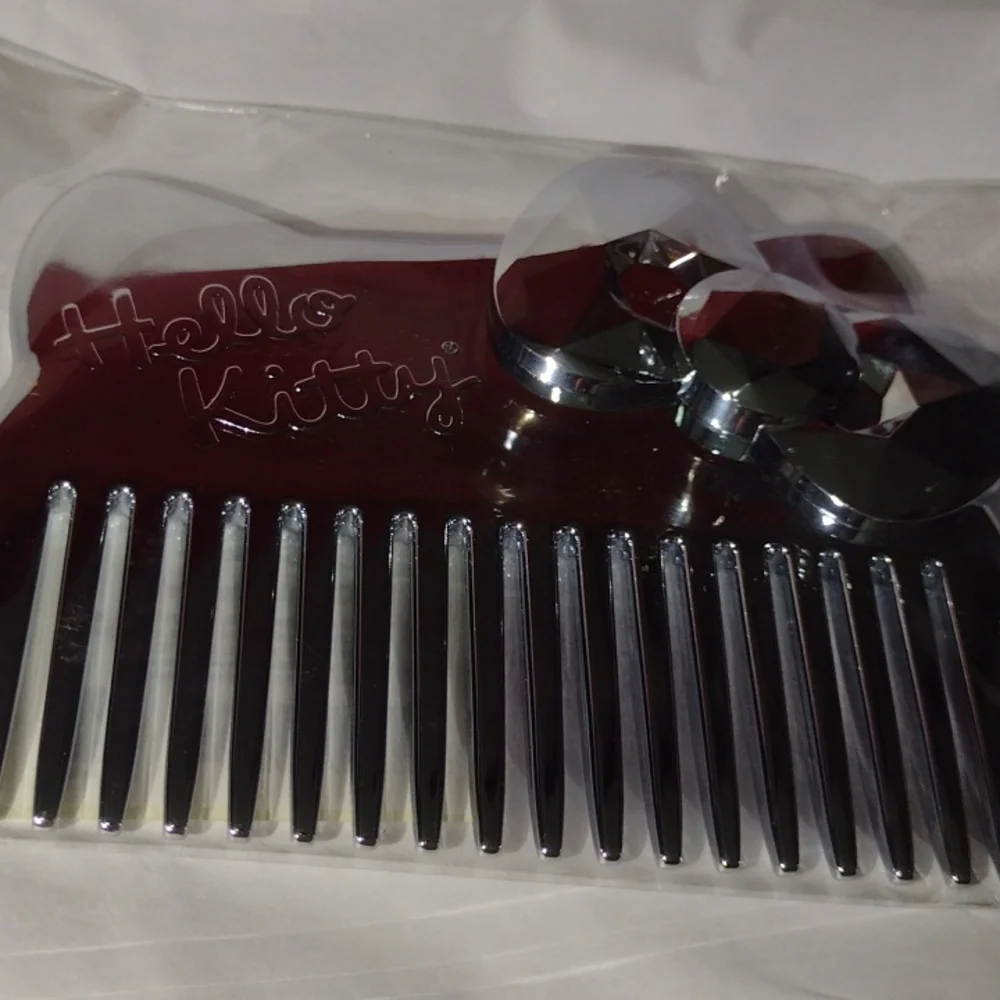 HELLO KITTY 😸🐈Large Silver Comb NWT - Picture 4 of 8